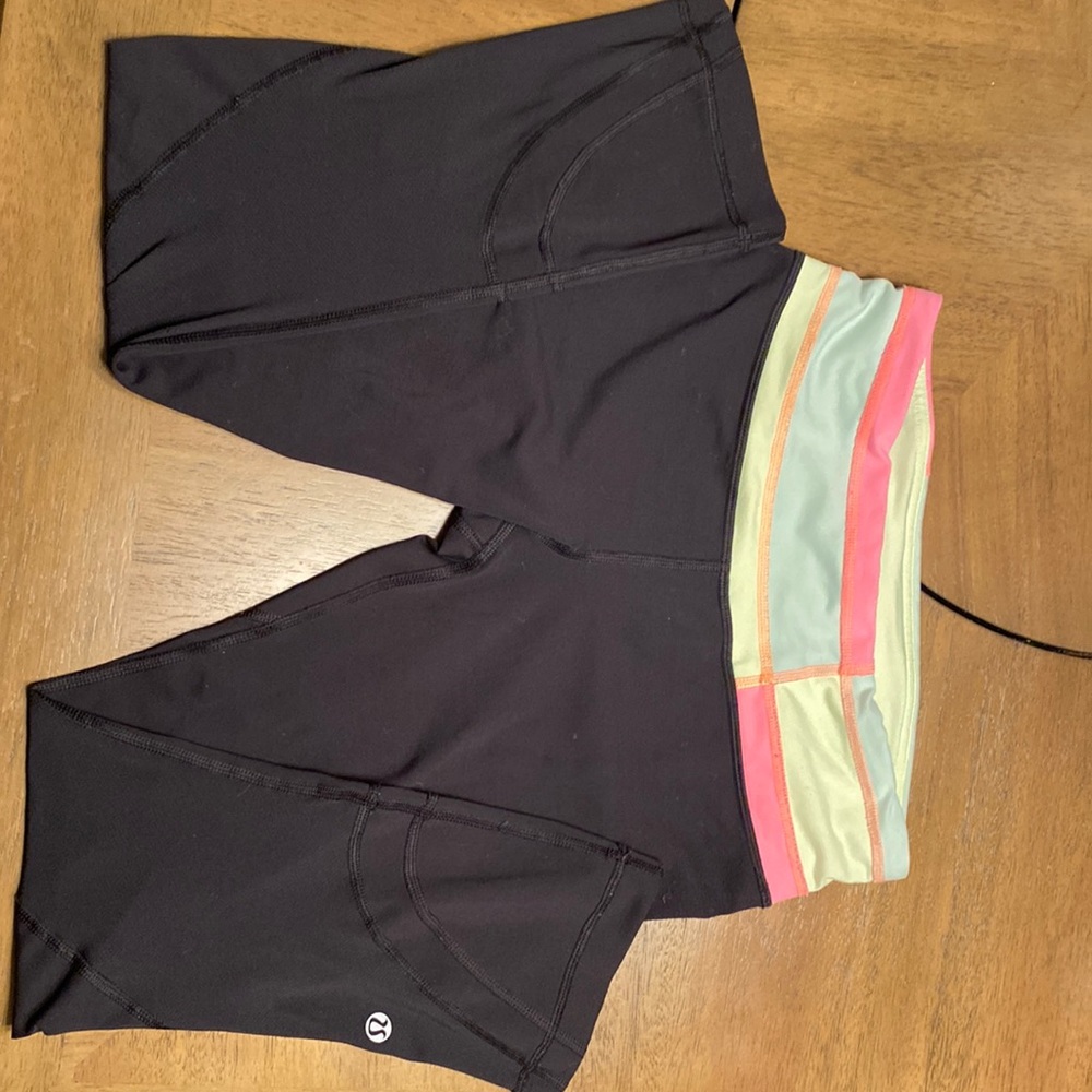 Lululemon cropped size 4 leggings